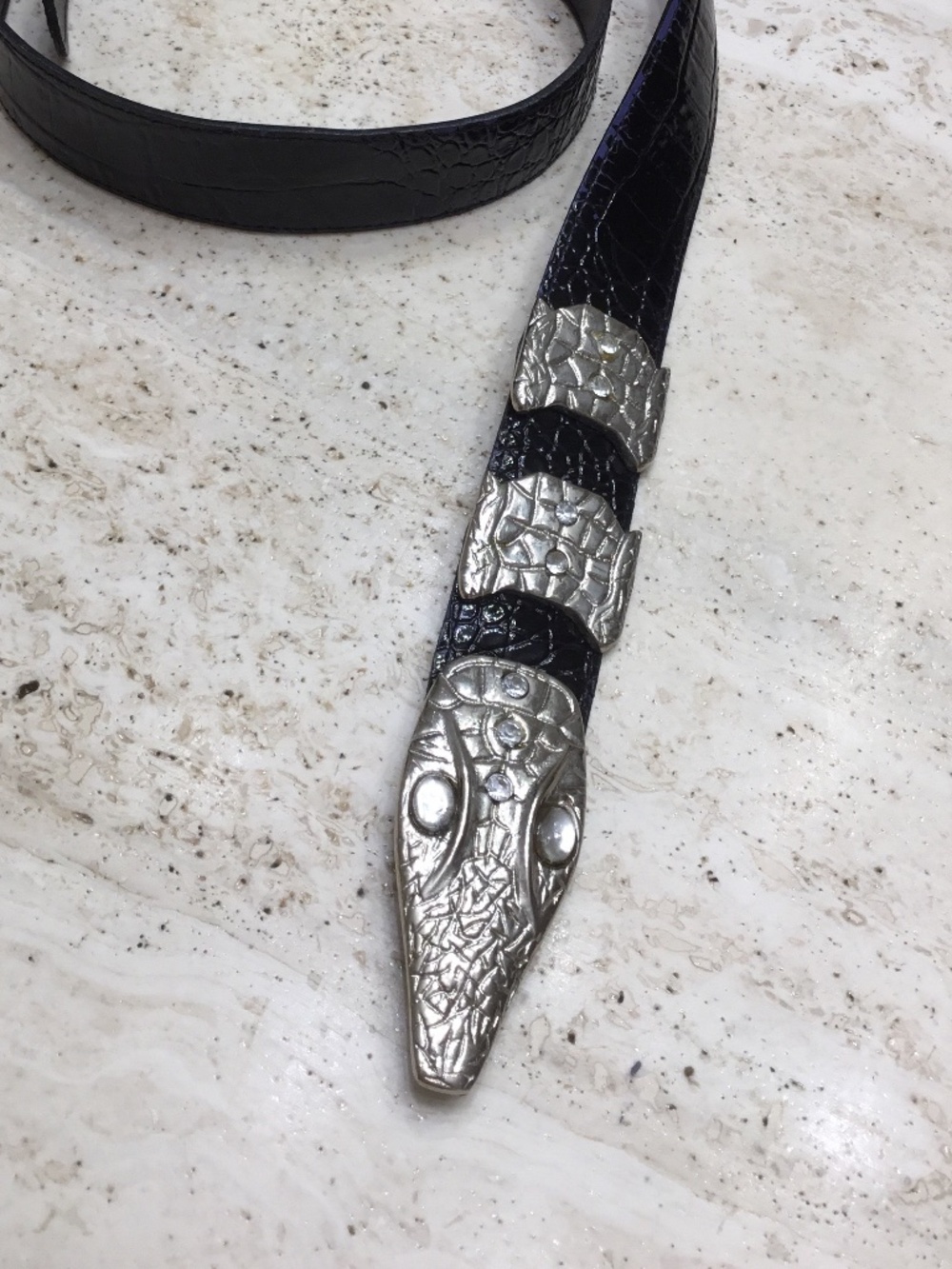 Rhinestone Embellished Reptile Belt Buckle
